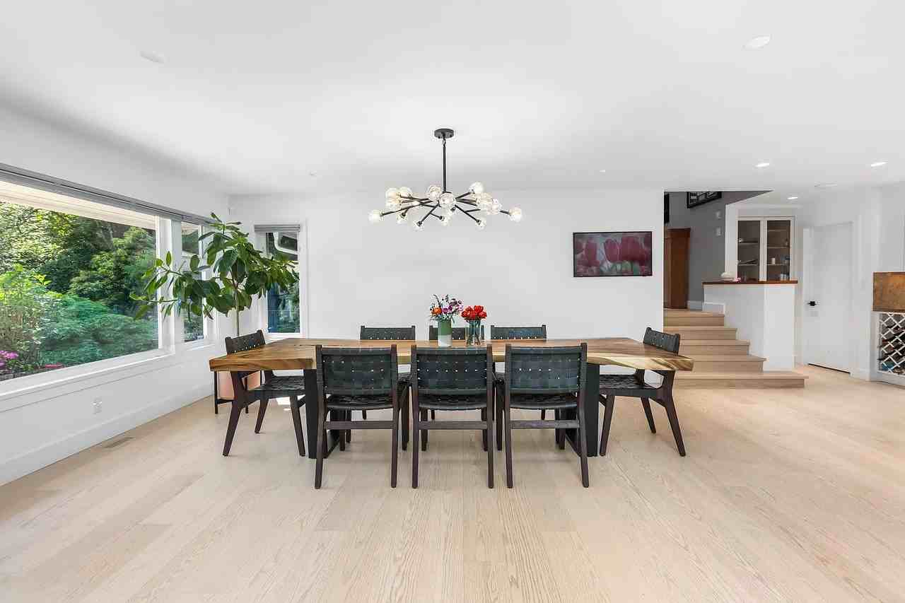 537 Eastcot Road - Photo 2 of 17
