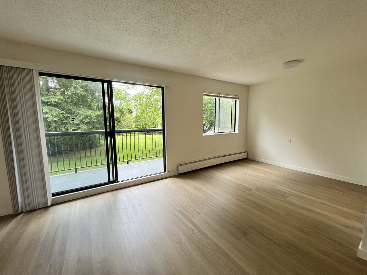 Guildford Gardens - Photo 3 of 17
