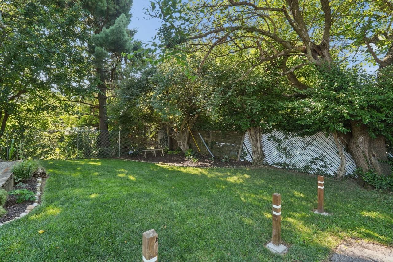 815 Riverview Dr #G - Photo 5 of 40