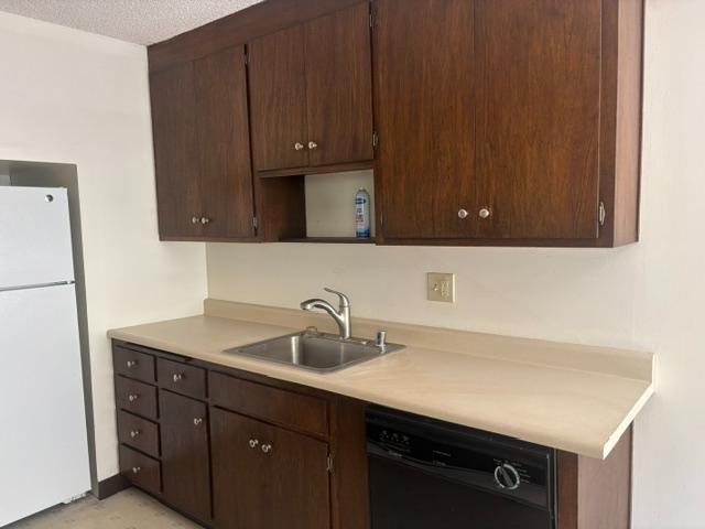 19 Jade Ct - Photo 4 of 10