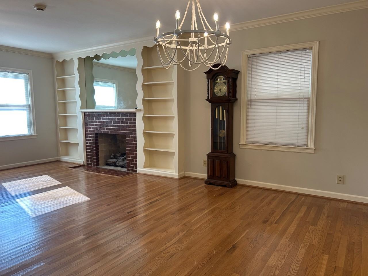 910 Moore Ave - Photo 5 of 20