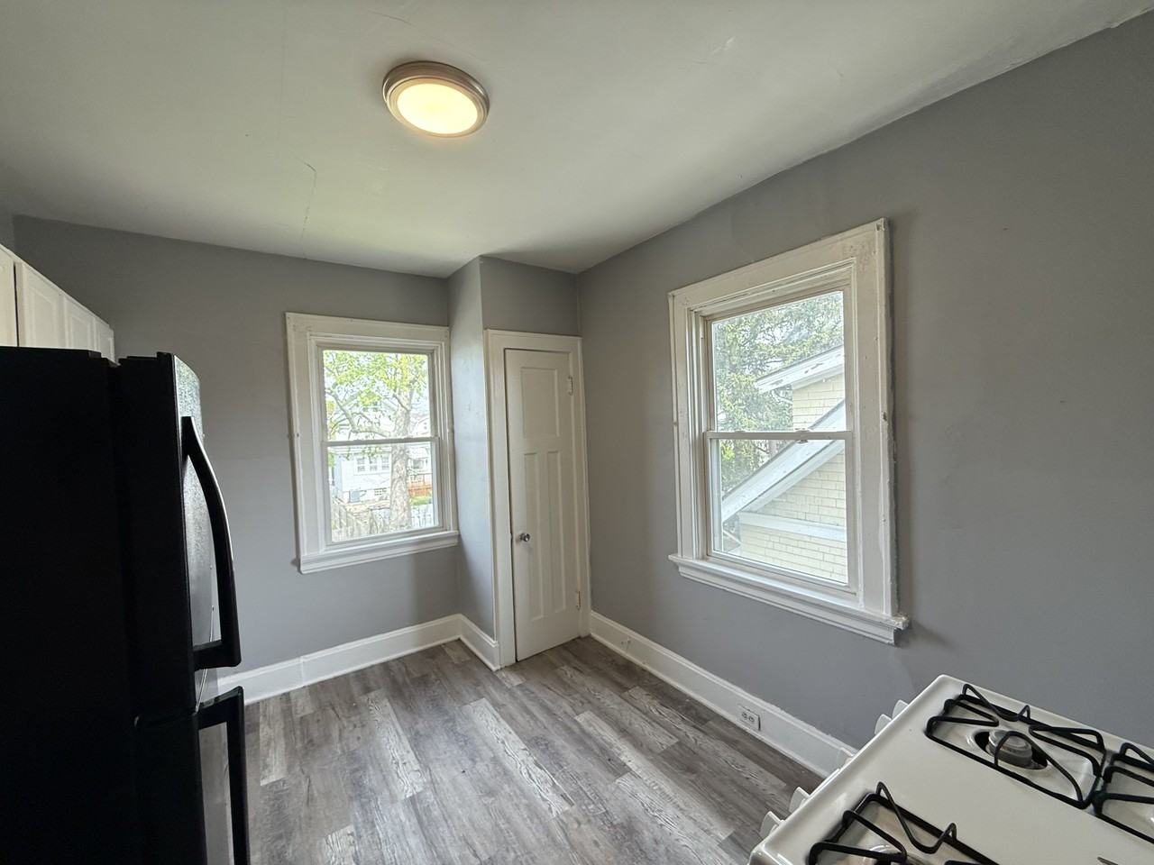 2748 Harris Ave #4 - Photo 6 of 15