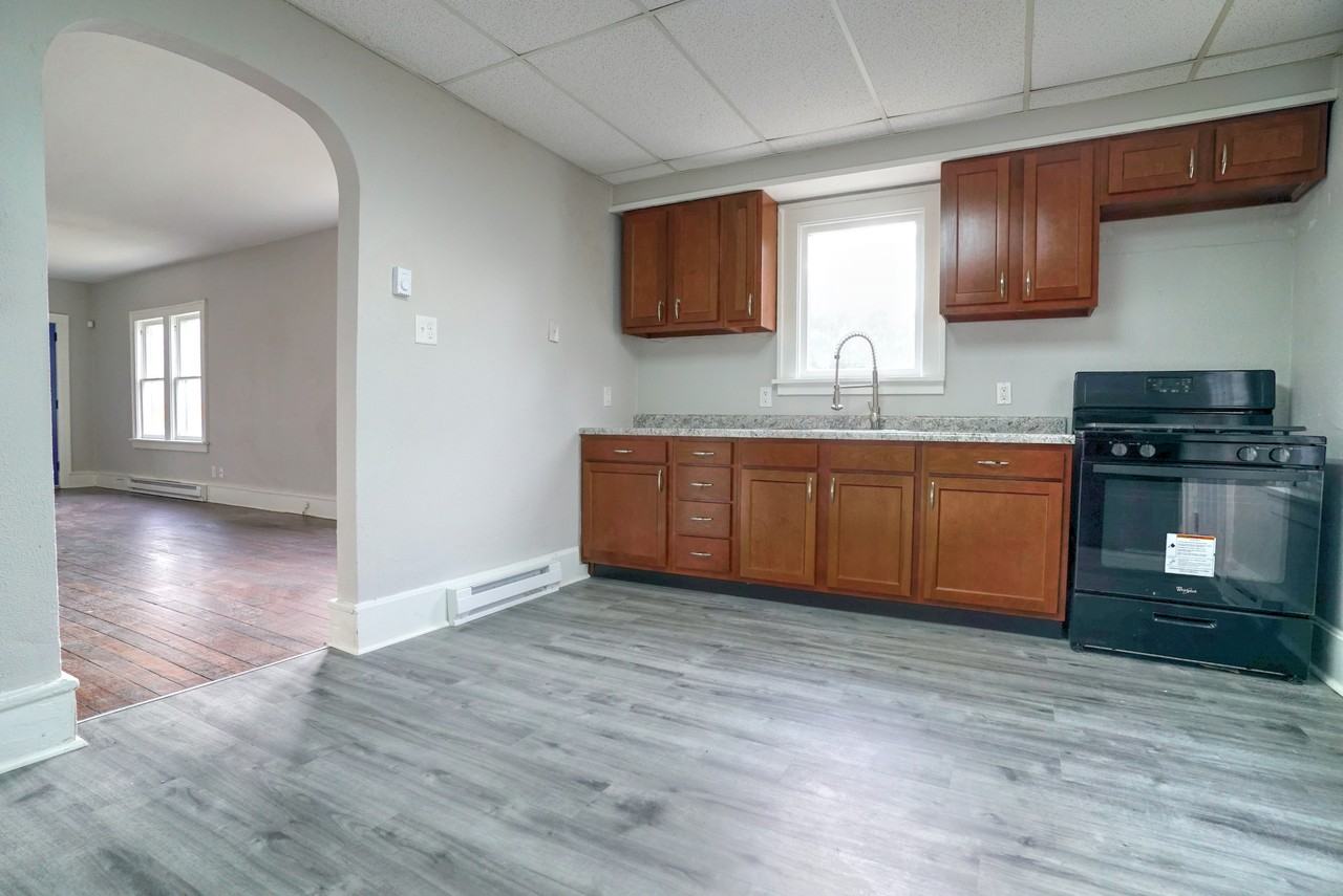 501 N Eddy St - Photo 7 of 17