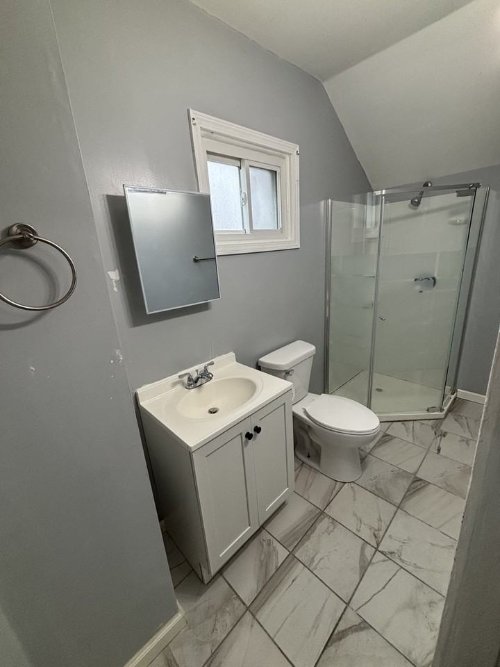 1914 Stone St #2 - Photo 7 of 13
