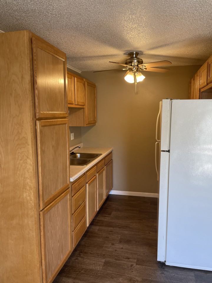 310 S Forest Ave #2 - Photo 6 of 11