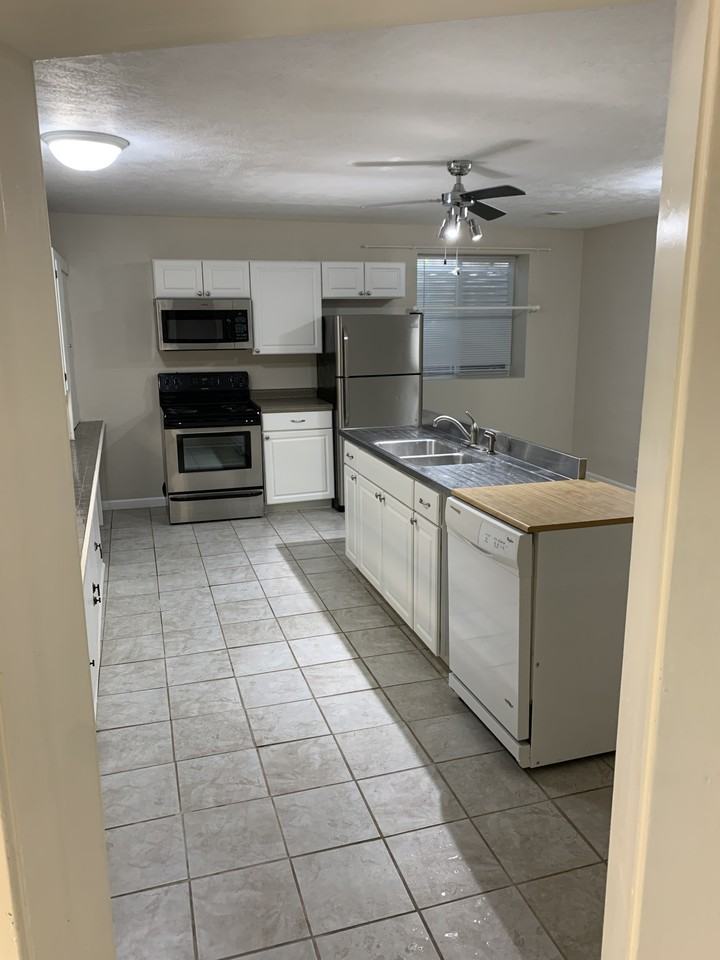 402 Main St #3BS - Photo 3 of 16