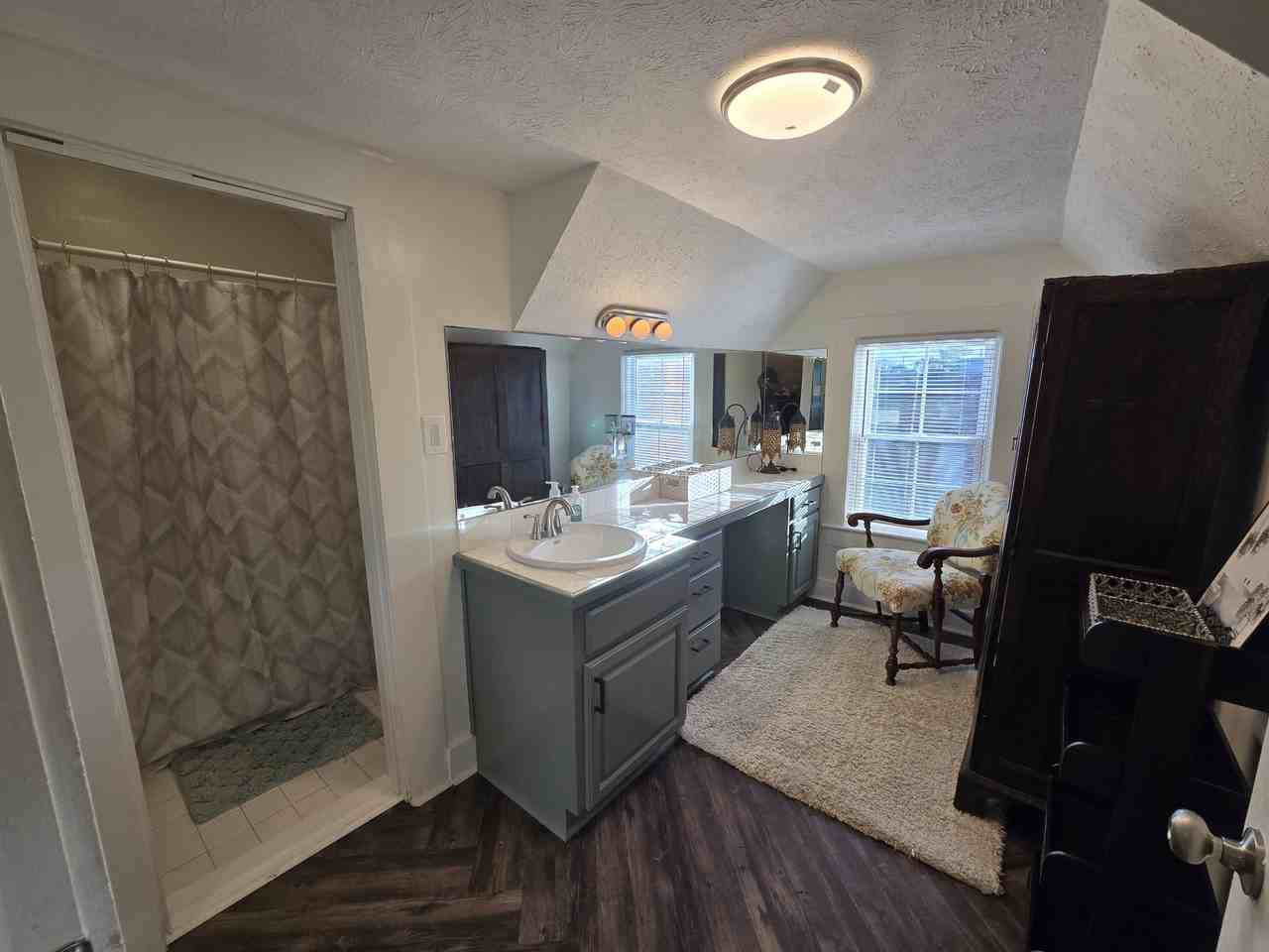 1834 Highland Ave #D - Photo 5 of 11