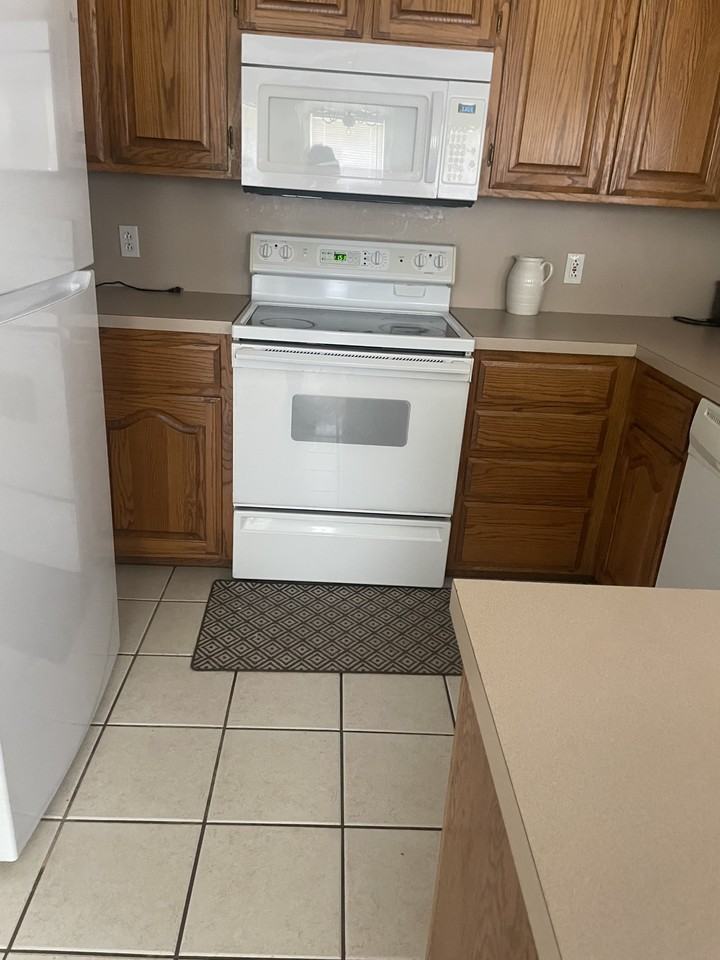 3950 Ridgway Rd - Photo 3 of 12