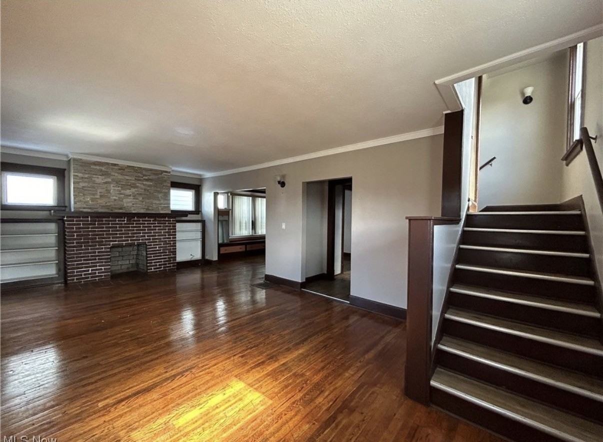 3321 E 119th St - Photo 4 of 15