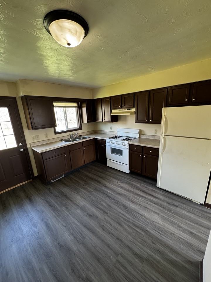 7028 E Heritage Dr #25 - Photo 4 of 11