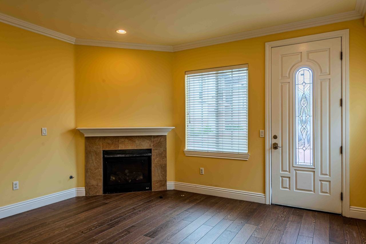 2460 Newport Blvd #G - Photo 4 of 20