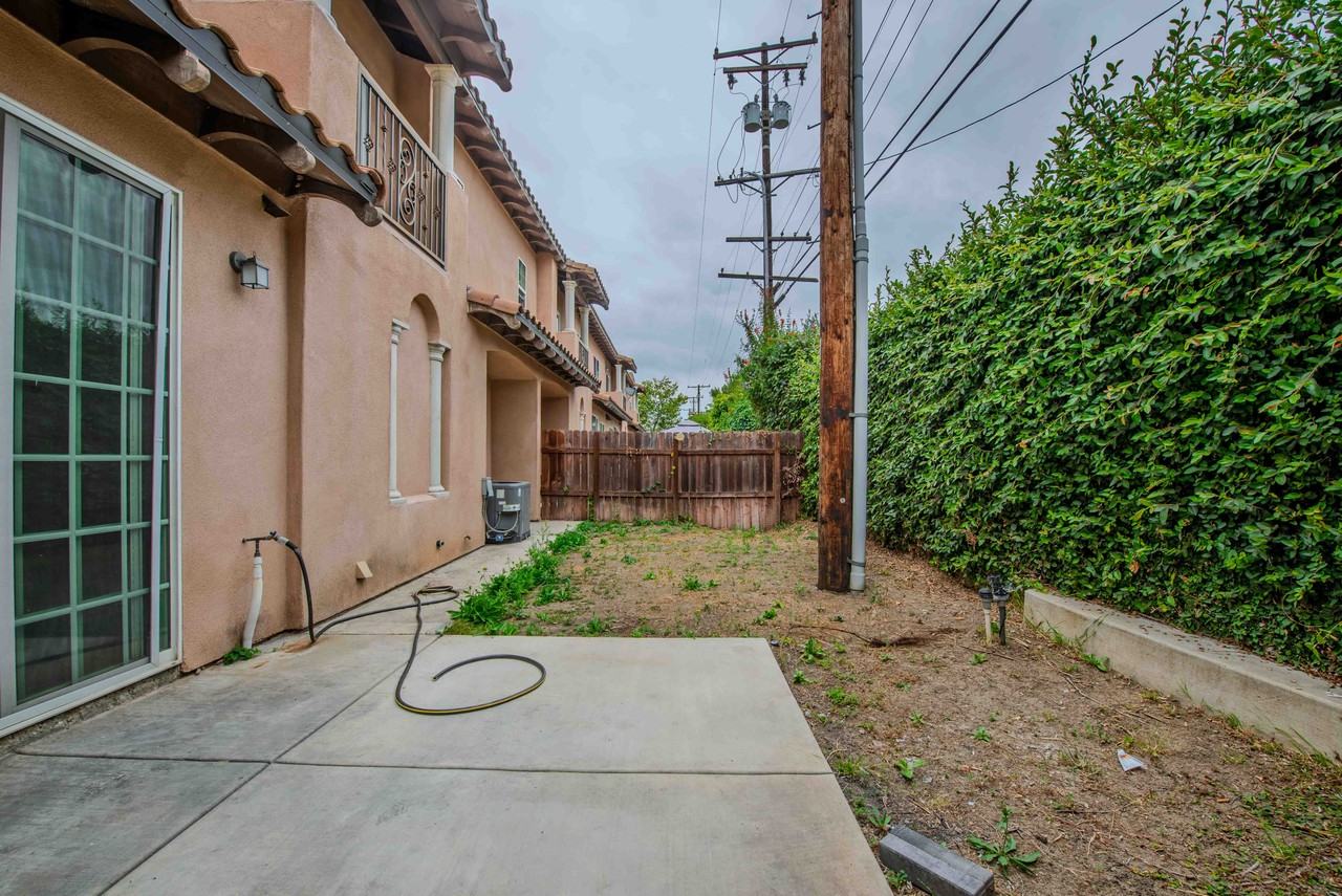 2460 Newport Blvd #G - Photo 6 of 20