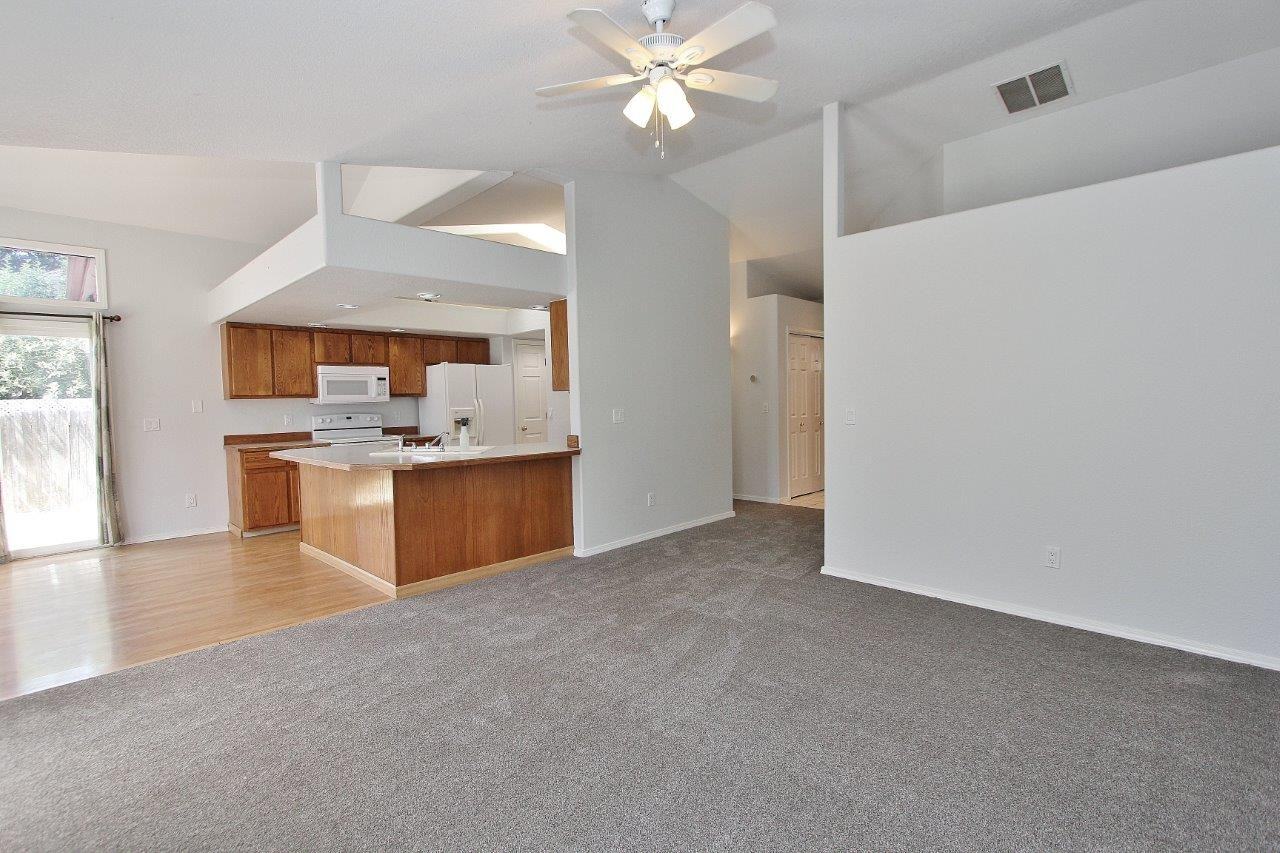 12053 W Hickory Dr - Photo 6 of 30