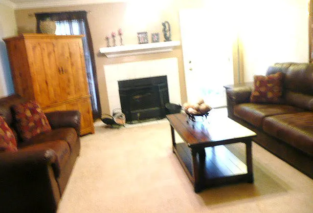 4714 Brookwood Dr - Photo 5 of 8