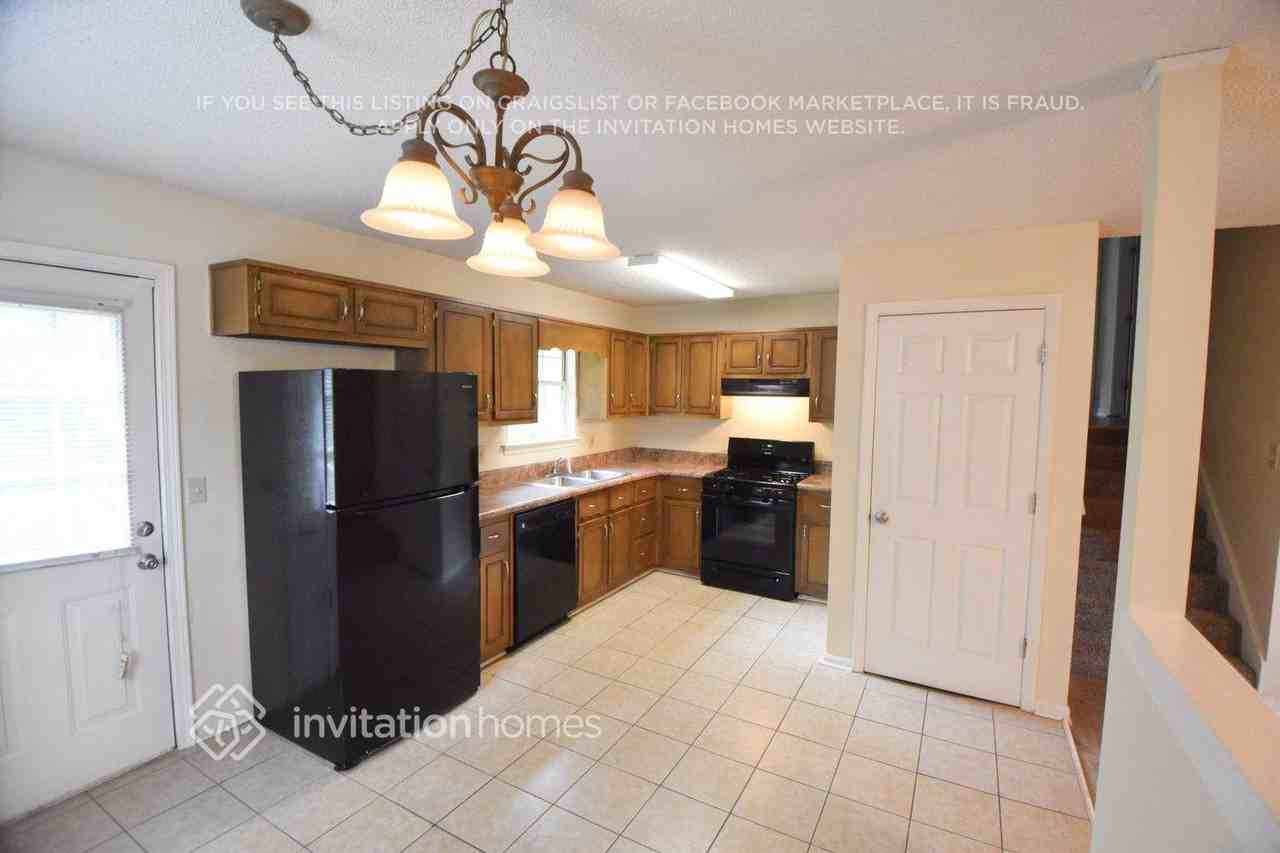 42 Westin Dr - Photo 3 of 7
