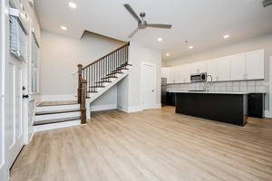 featured image of 616 Linwood Ave Ne #B