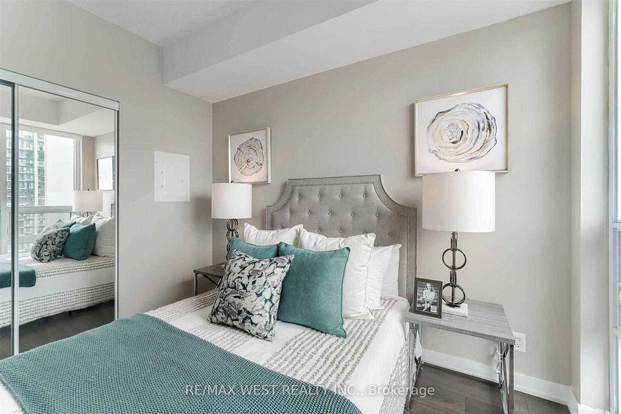2200 Lake Shore Boulevard West #4305 - Photo 7 of 14