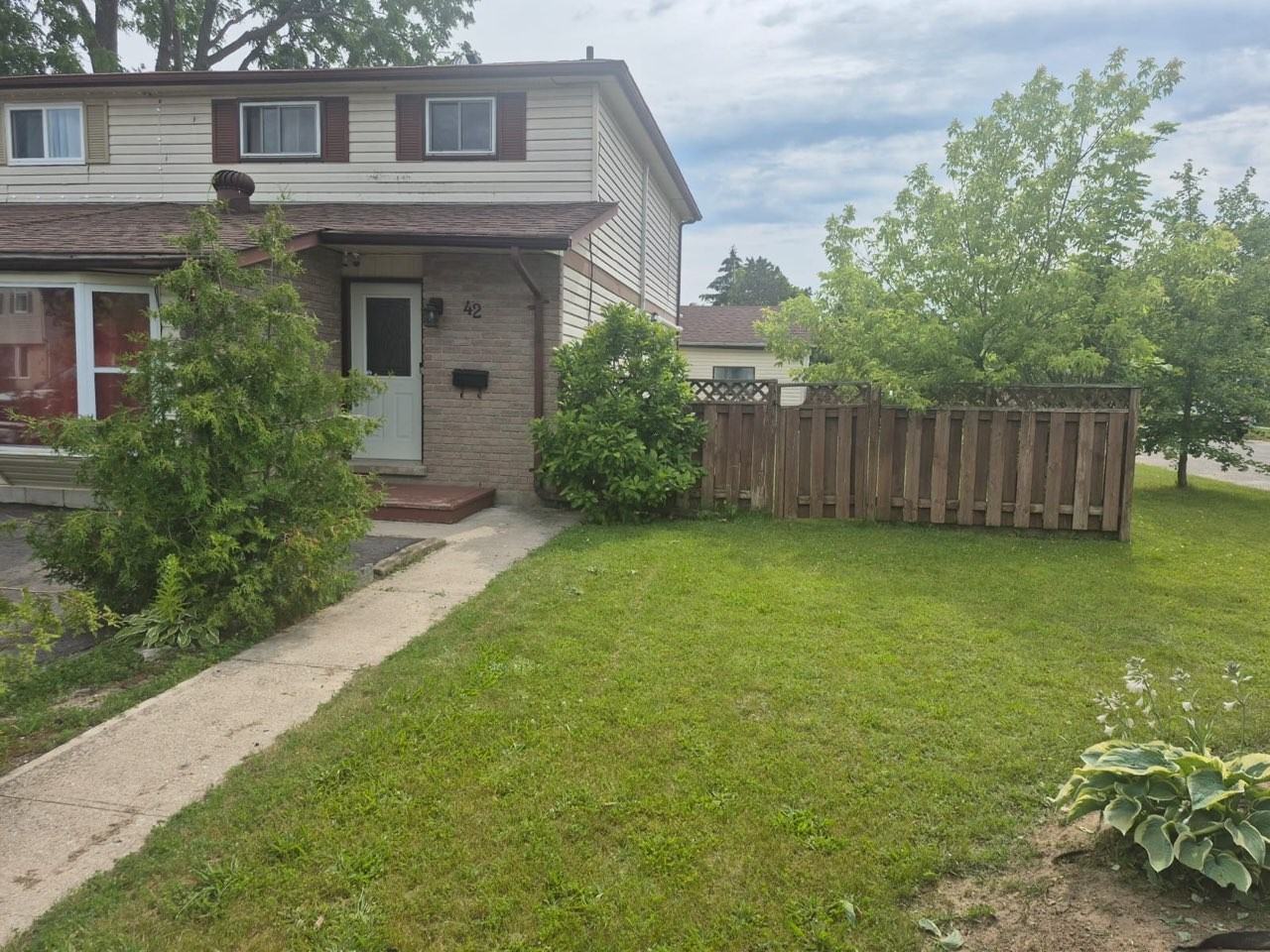 Mowat Crescent & Browning Trail - Photo 5 of 7