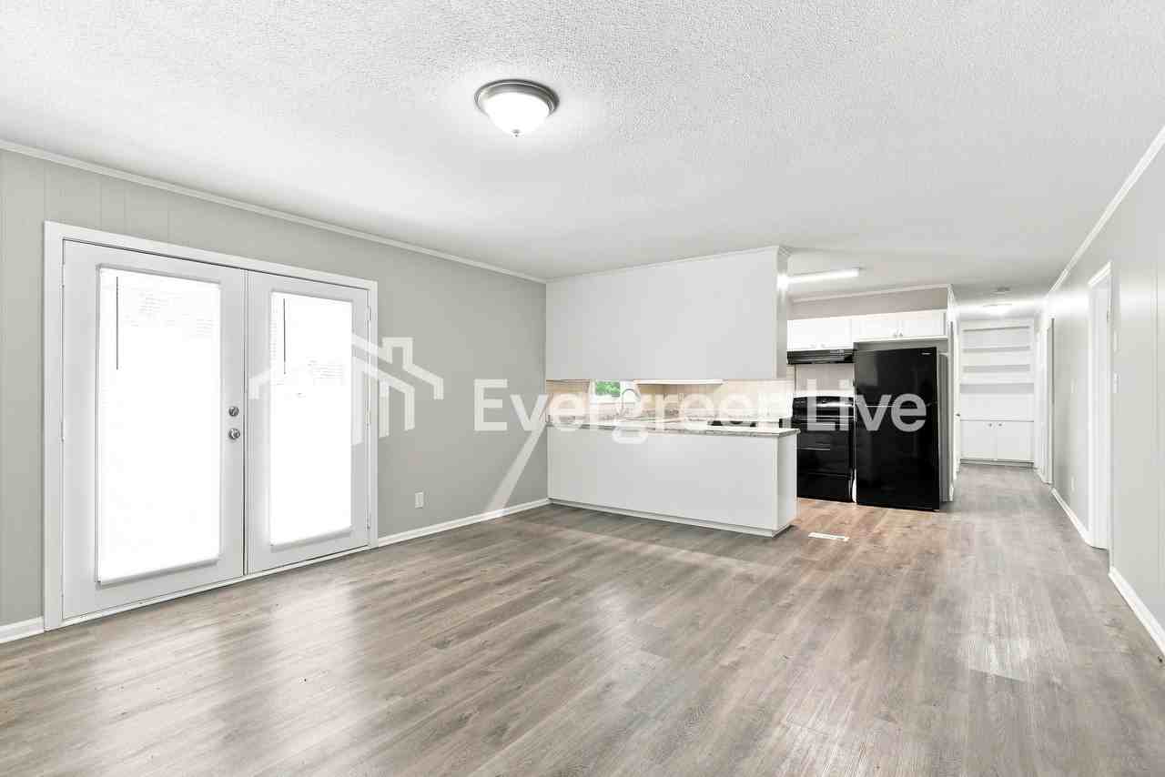 3402 Cinderella Dr - Photo 2 of 10