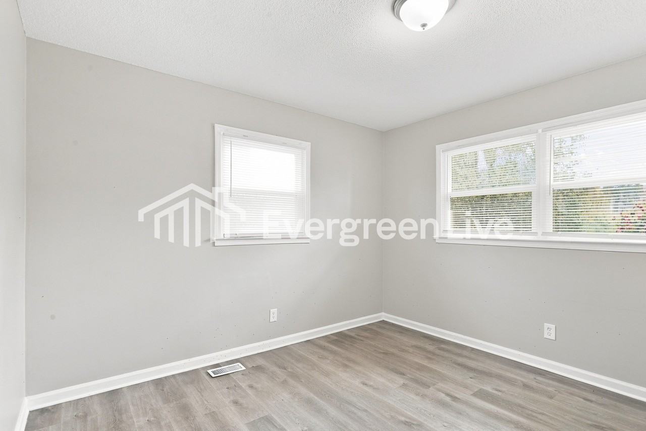 3402 Cinderella Dr - Photo 6 of 10