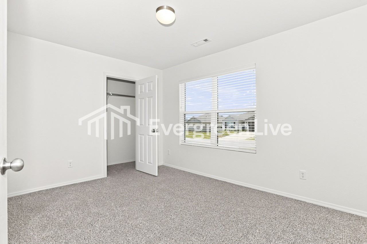 4056 Kings River Trl - Photo 6 of 15