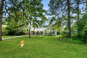 featured image of 204 Castlewood Ln