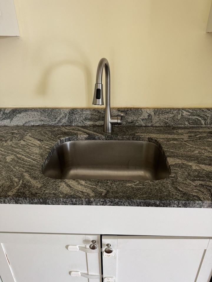 81 Lane Street - Photo 5 of 13