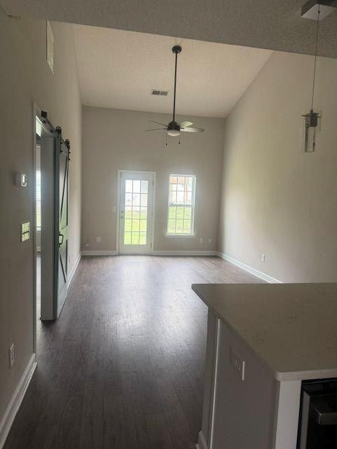 305 Fox Overlook - Photo 3 of 9