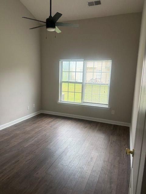 305 Fox Overlook - Photo 4 of 9