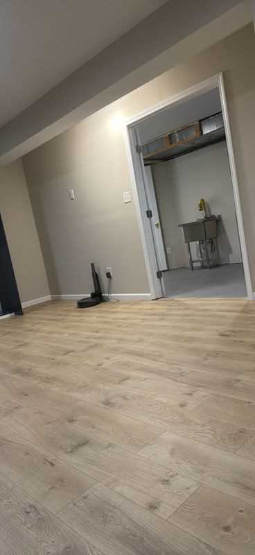 17673 Avenel Ln - Photo 3 of 10