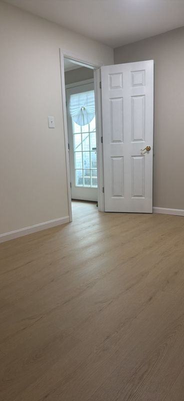 17673 Avenel Ln - Photo 5 of 10
