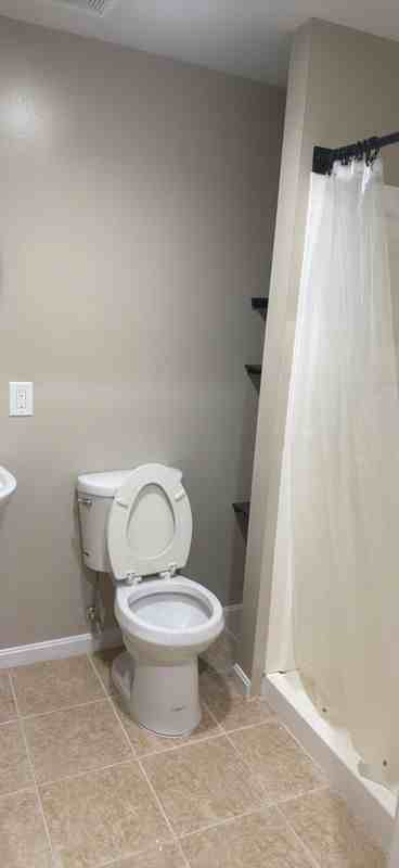 17673 Avenel Ln - Photo 7 of 10