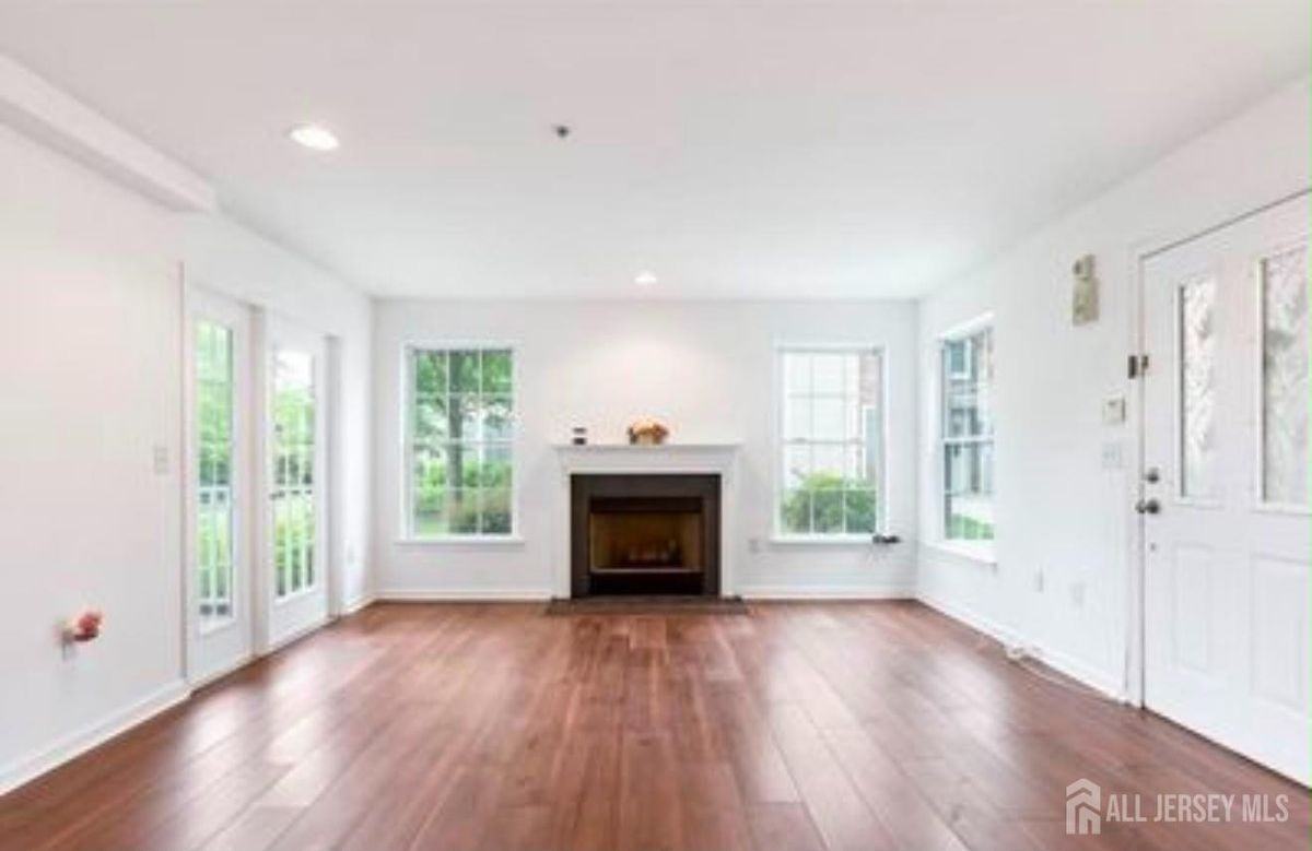 106 Chariot Ct - Photo 5 of 19