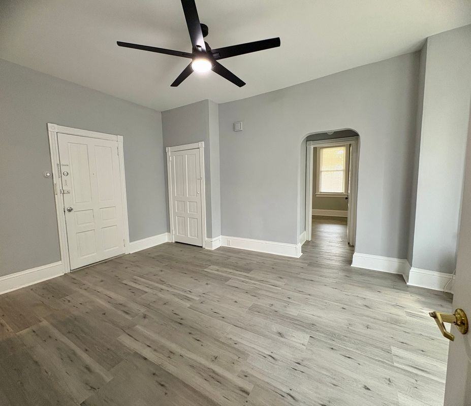 735 Morgan Ave - Photo 2 of 3