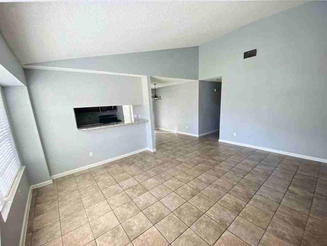 12320 Patron Dr ##A - Photo 5 of 7