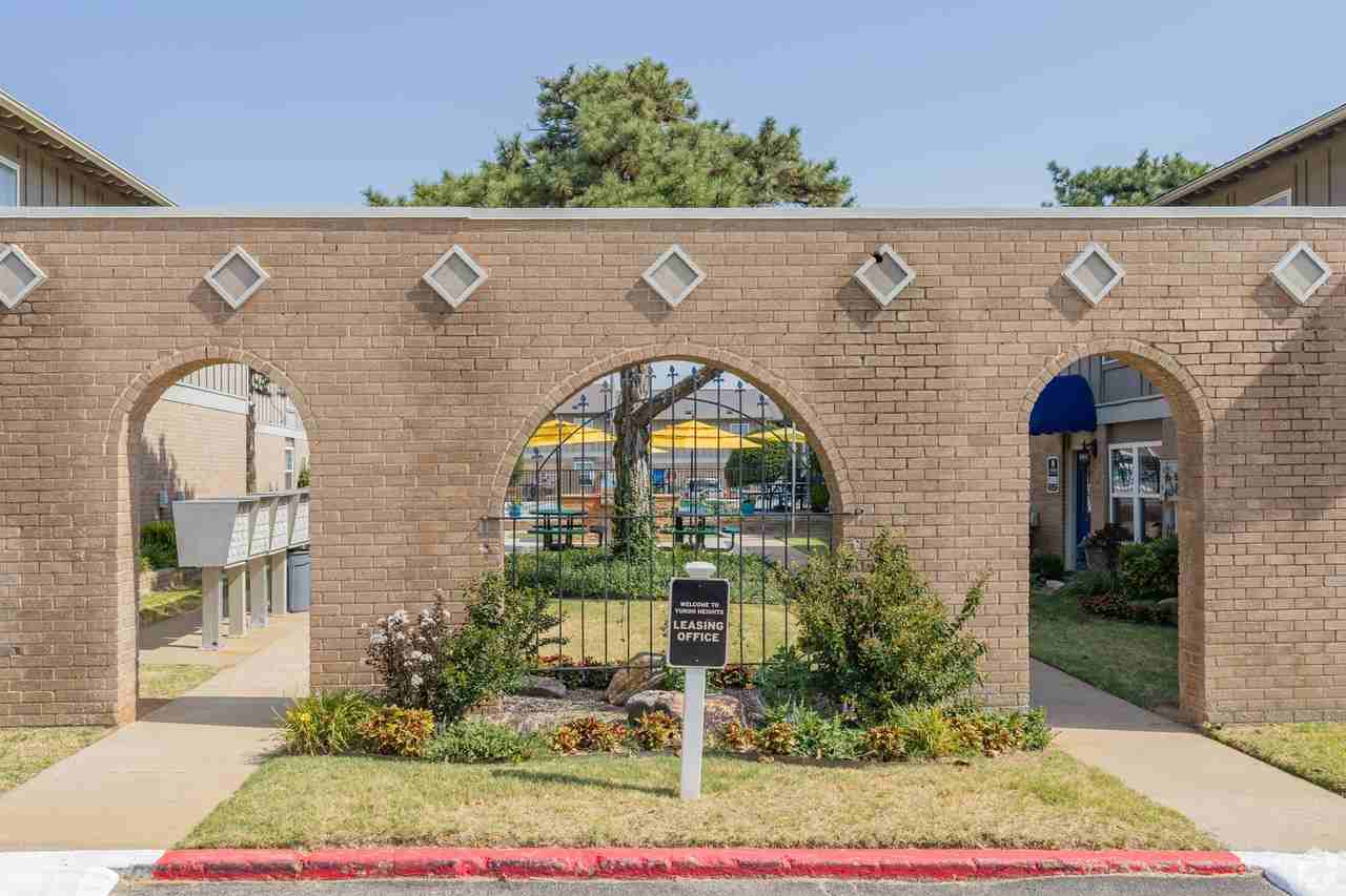 Yukon Heights Apartments - Photo 3 of 27