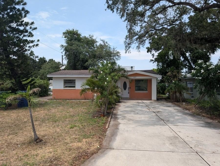 4223 W Laurel St - Photo 2 of 17