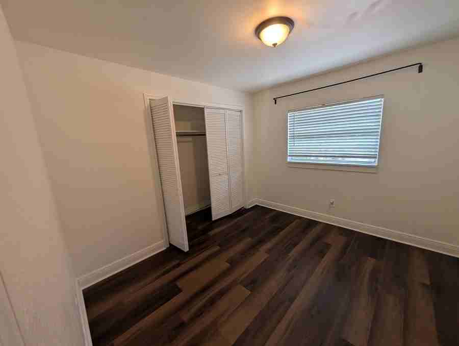 4223 W Laurel St - Photo 6 of 17