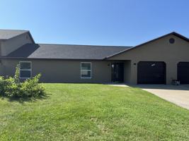 featured image of 1825 Pinnacle Point Dr #1825