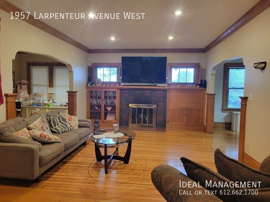 1957 Larpenteur Ave W - Photo 2 of 28