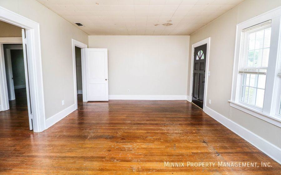 2106 15th St - Photo 5 of 26