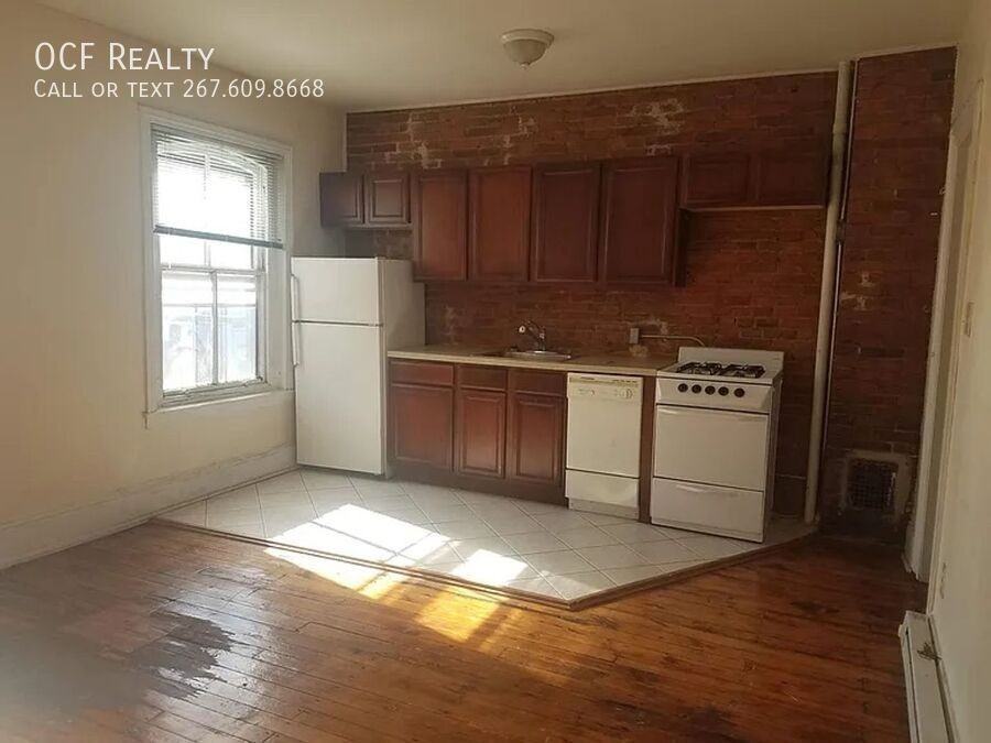 1919 Spring Garden St #3F
