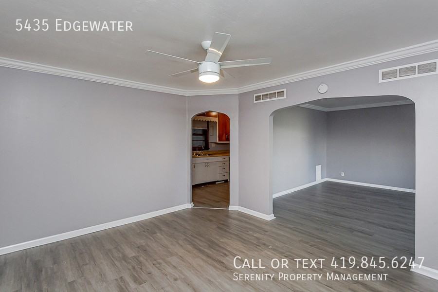 5435 Edgewater Dr - Photo 6 of 12