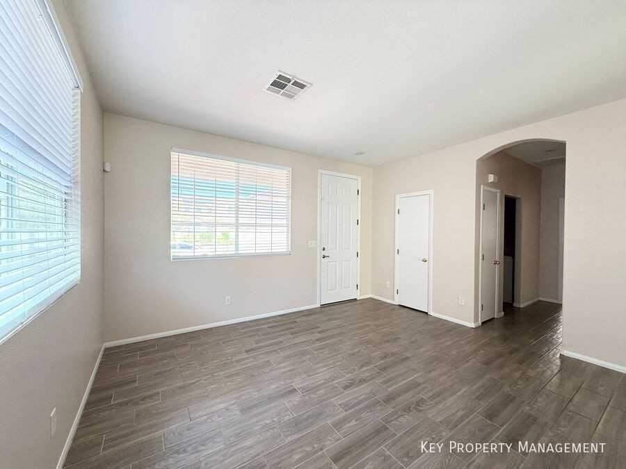 5366 S Conquistador St - Photo 2 of 22