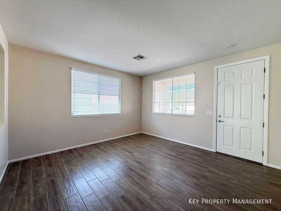 5366 S Conquistador St - Photo 4 of 22
