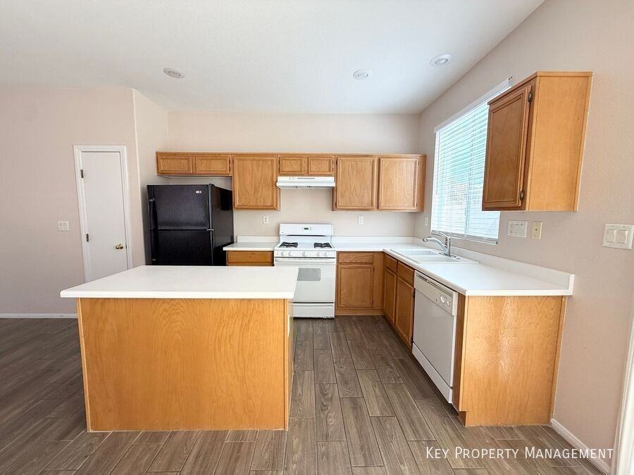 5366 S Conquistador St - Photo 7 of 22