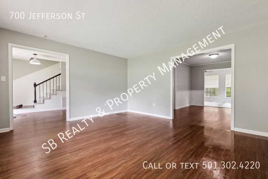 700 Jefferson St - Photo 2 of 33