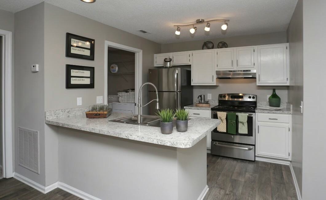 133 Caledon Ct #133 - Photo 4 of 6