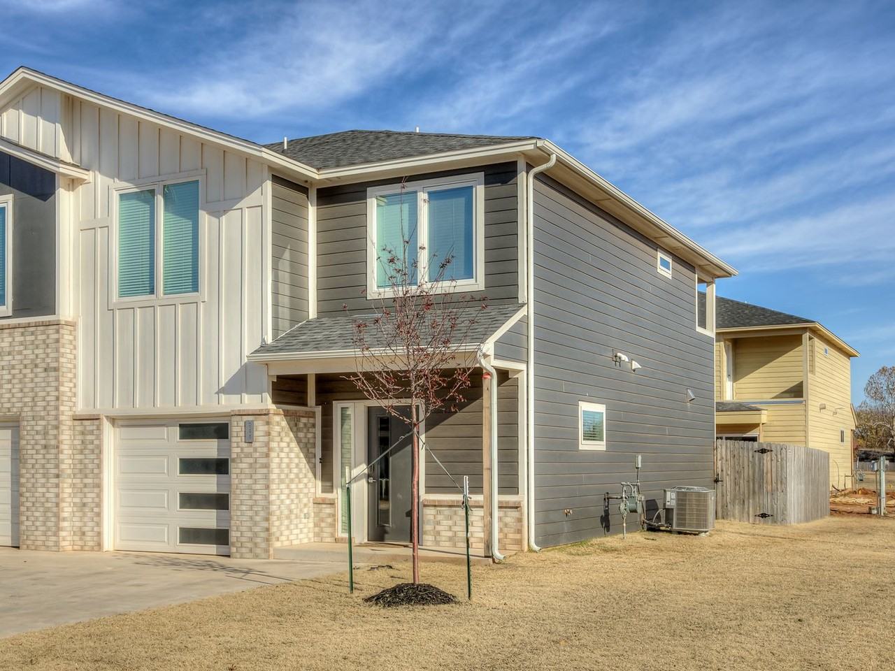 944 Prominent Way - Photo 5 of 48