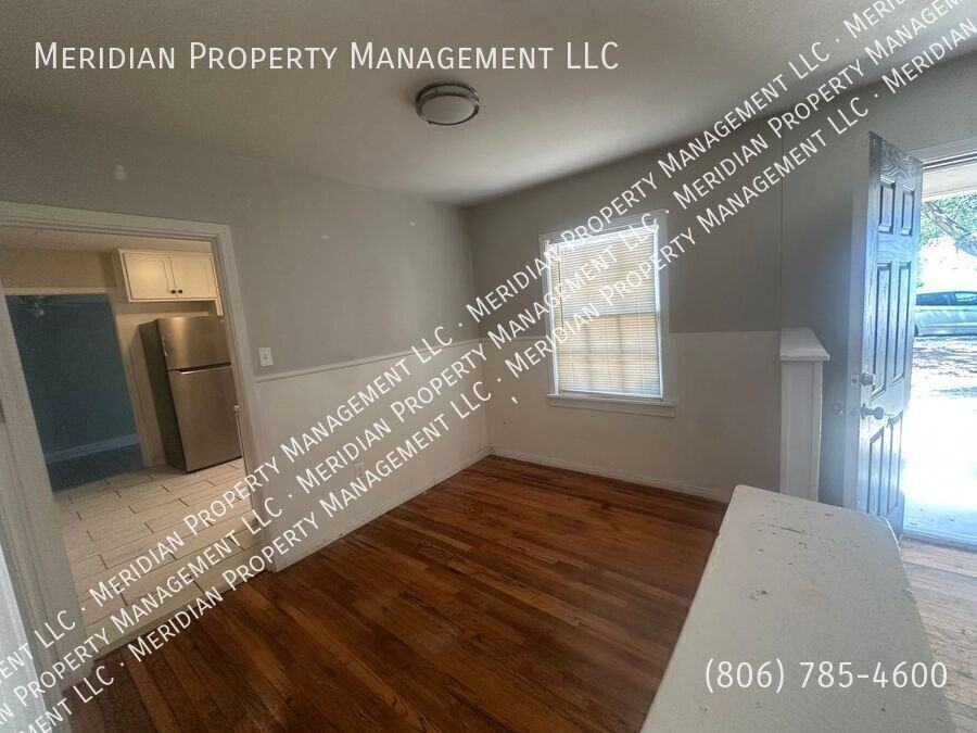 2303 35th St - Photo 5 of 17
